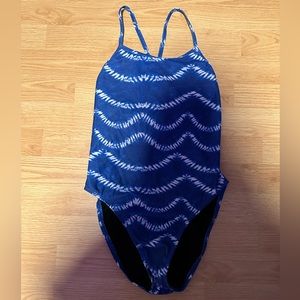 jolyn one piece size 30